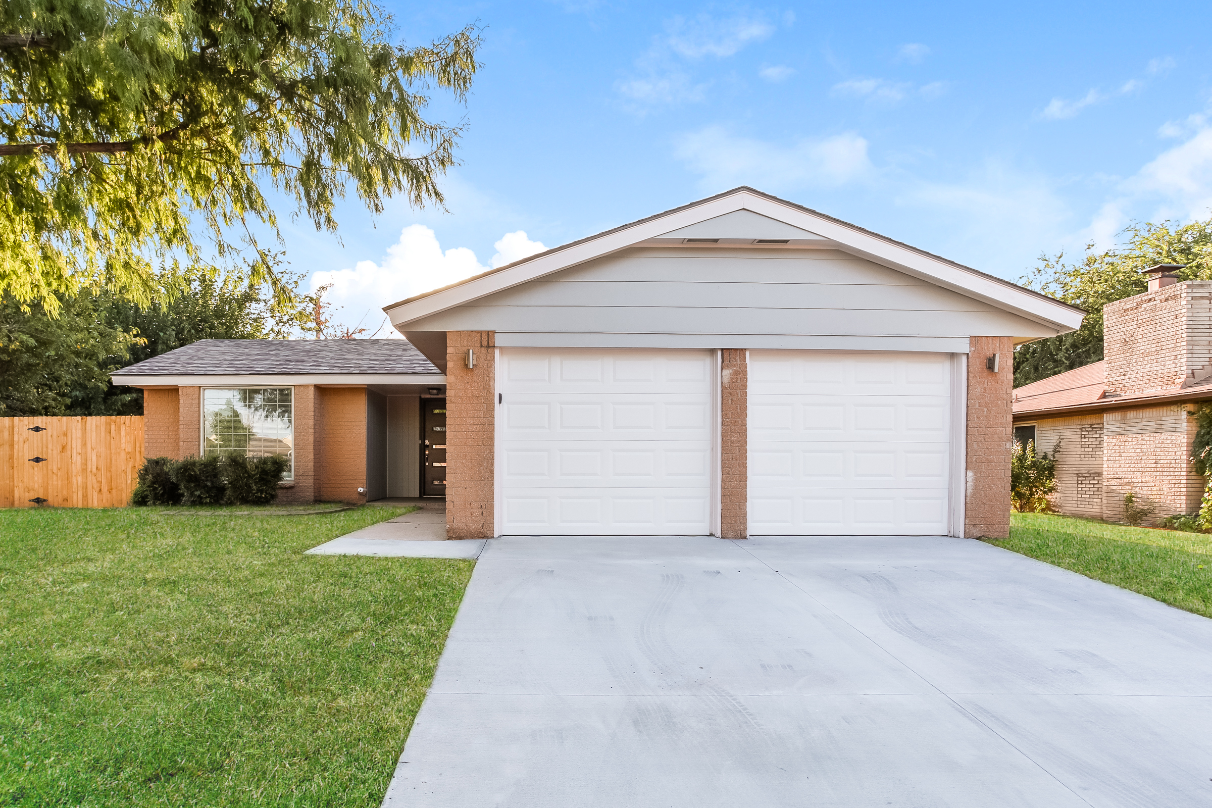 8917 S Hillcrest Dr Oklahoma City, OK 73159